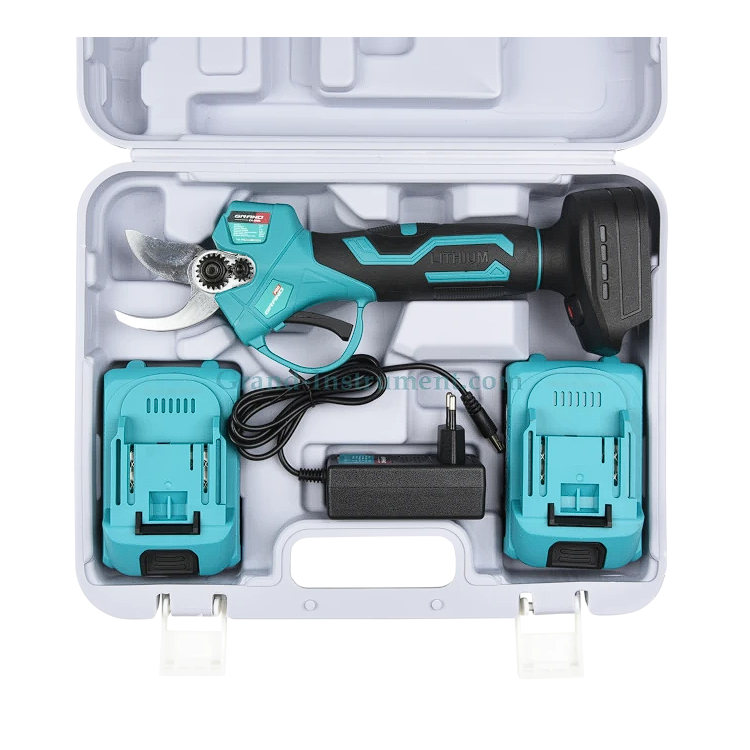 Секатор аккумуляторный Grand СА-30F/20BL-2 2 АКБ/кейс/удлинитель - фото 2 Секатор аккумуляторный Grand СА-30F/20BL-2 2 АКБ/кейс/удлинитель - фото 2