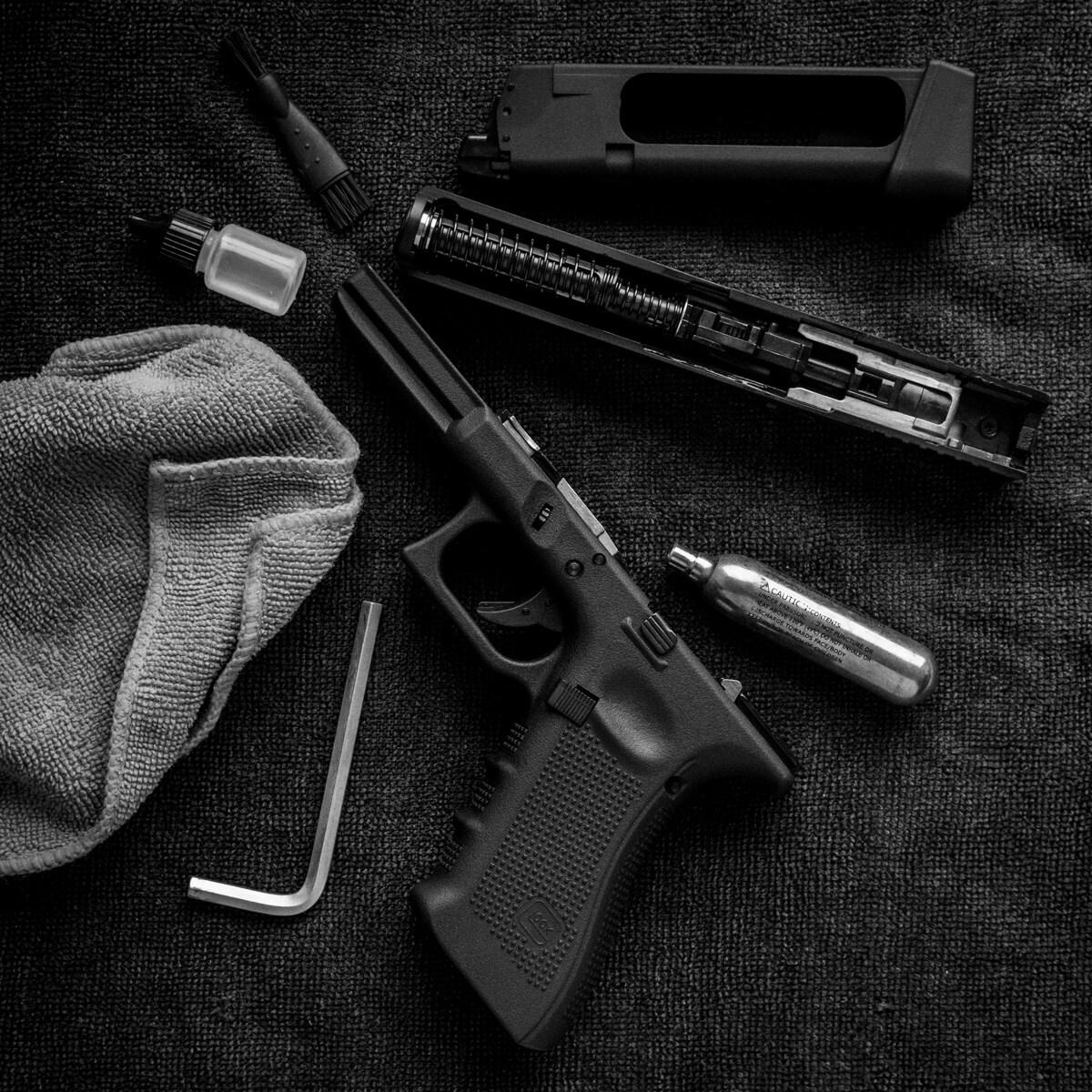 Пистолет страйкбольный Umarex Glock17 Gen.4 калибр 6 мм CO2 Blowback (1003985) - фото 15 Пистолет страйкбольный Umarex Glock17 Gen.4 калибр 6 мм CO2 Blowback (1003985) - фото 15