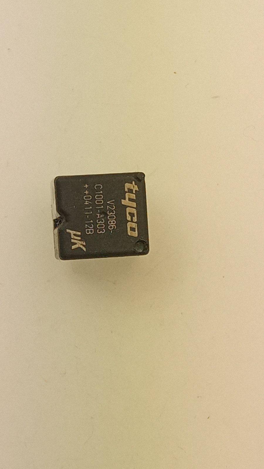 Реле VACTYCO V23086-C1001-A30312V/30A/250 (09473)