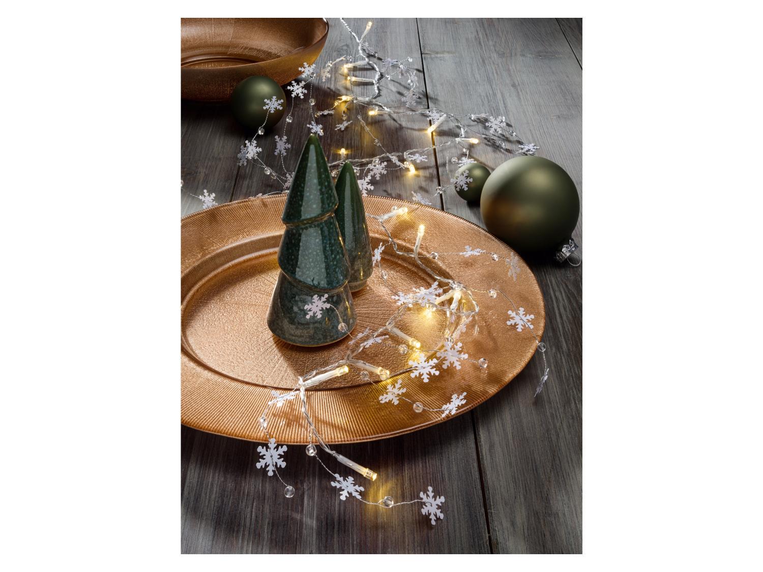 Гірлянда LED зі сніжинками Livarno Home 20 LED з таймером 1,7 м (P1-00218) Гірлянда LED зі сніжинками Livarno Home 20 LED з таймером 1,7 м (P1-00218)