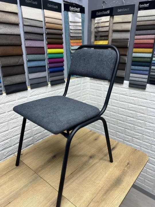 Офісний стілець Visitor тканинний для зони очікування в чорному корпусі 45х47х81 см Сірий (28374443) - фото 3 Офісний стілець Visitor тканинний для зони очікування в чорному корпусі 45х47х81 см Сірий (28374443) - фото 3