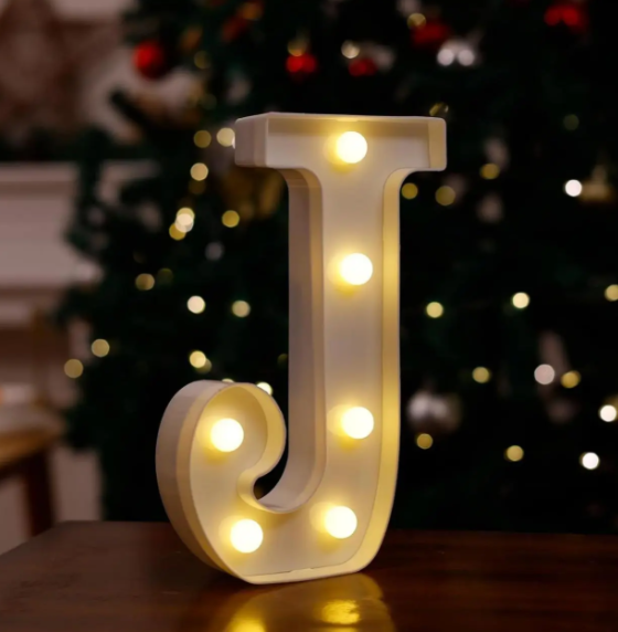 Літера з підсвіткою J об'ємна маленька 21x11 см Білий (553110/9) - фото 2 Літера з підсвіткою J об'ємна маленька 21x11 см Білий (553110/9) - фото 2