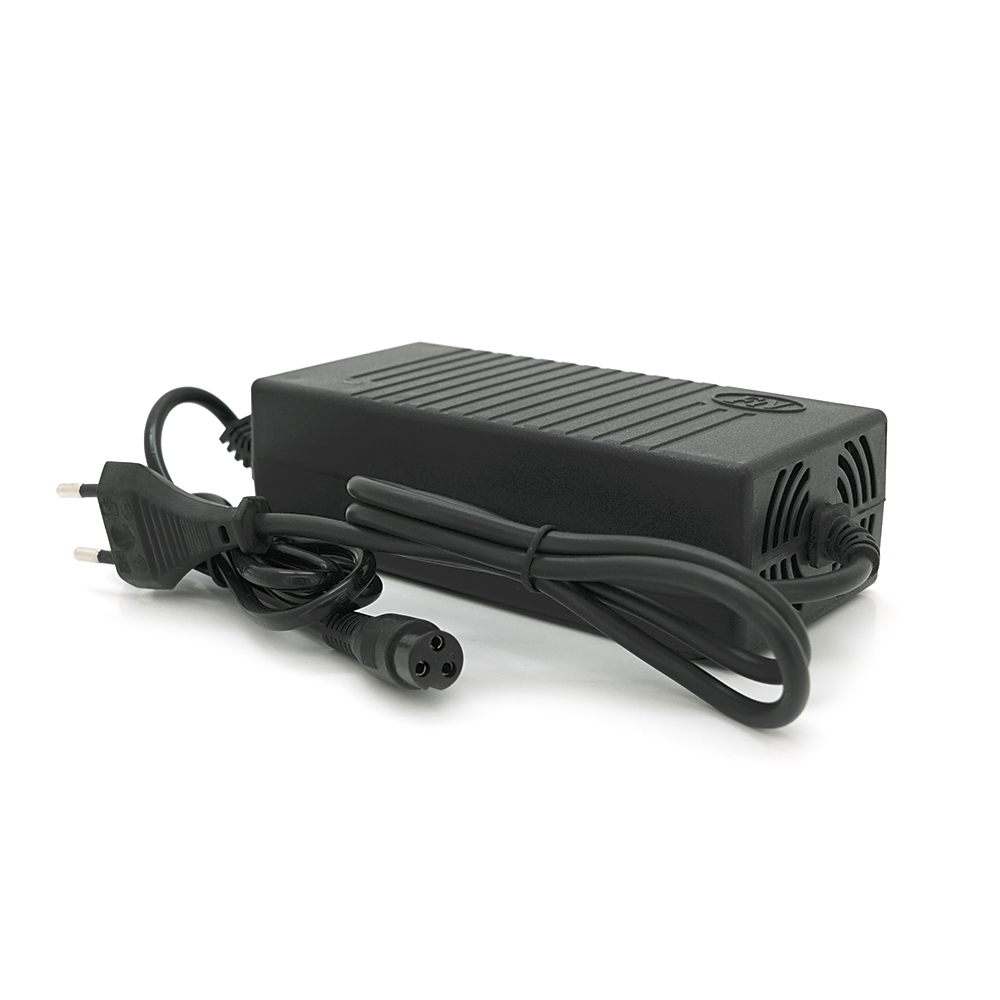 Зарядное устройство для электросамоката VOLTRONIC 48V 2A (26483623)