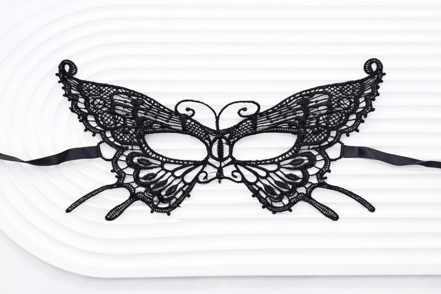 Маска маскарадная для лица Бабочка на завязках One size Черный (410222/6)