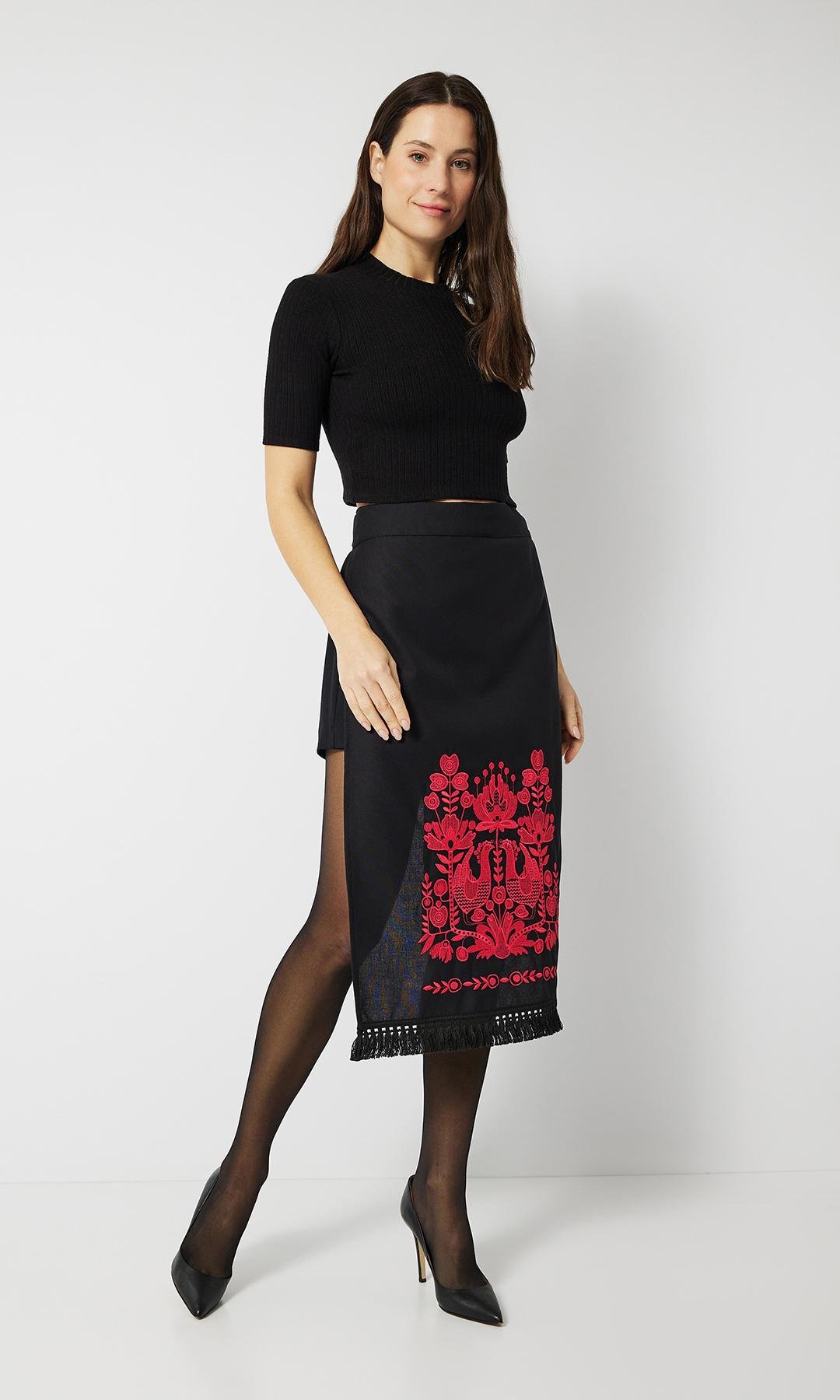 Фартушок жіночий з вишивкою Вишиваночка Чорний (0110-2.1)