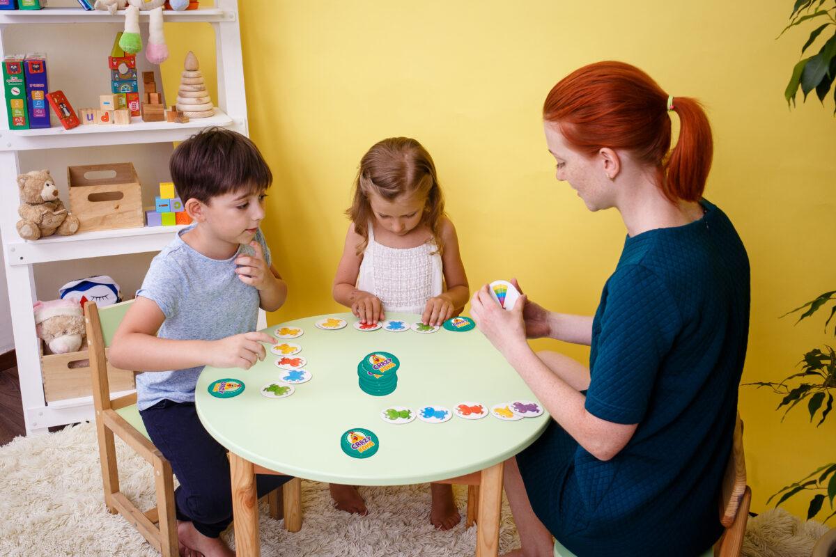 Настільна гра Vladi Toys Кольорові жабенята (VT8025-06) - фото 4 Настільна гра Vladi Toys Кольорові жабенята (VT8025-06) - фото 4