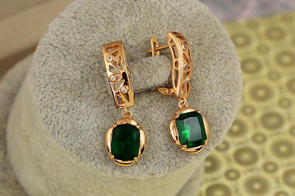 Серьги подвески Xuping Jewelry рифма с зеленым камнем 3 см Золотистый (2442410674)