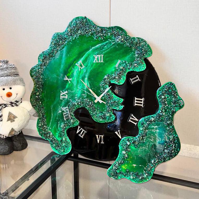 Часы объемные настенные из эпоксидной смолы Лепестки 90 см