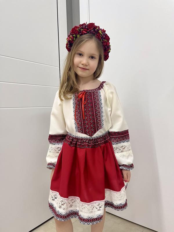 Костюм вышиванка для девочки Классический 128-134 см Молочно-красный - фото 4 Костюм вышиванка для девочки Классический 128-134 см Молочно-красный - фото 4