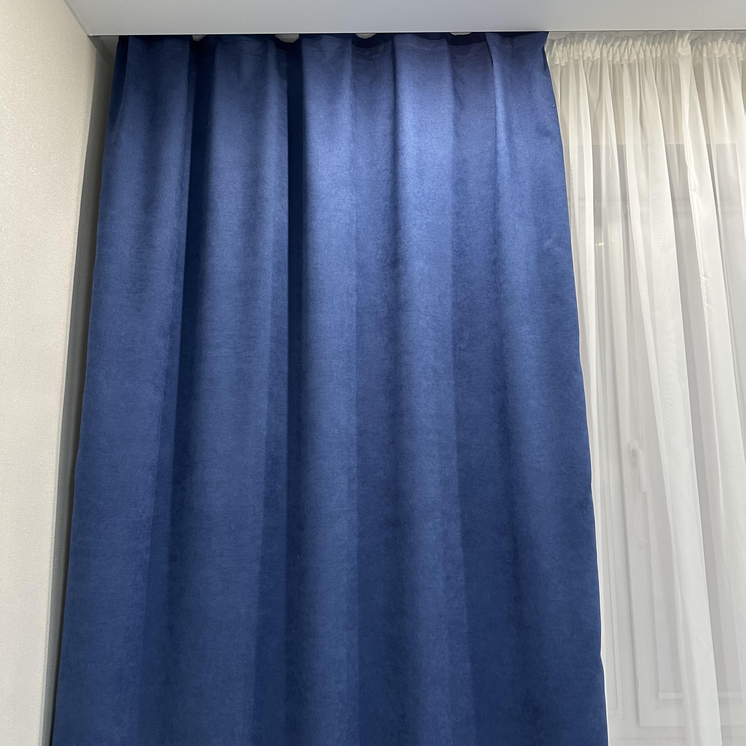 Комплект штор мікровелюр 2 шт. 1,5х2,7 м готові на шторній тасьмі 6 см Синій (petek-V34) - фото 4 Комплект штор мікровелюр 2 шт. 1,5х2,7 м готові на шторній тасьмі 6 см Синій (petek-V34) - фото 4