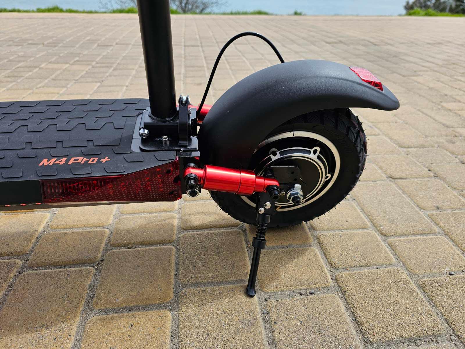 Электросамокат с сиденьем KugooKirin M4 PRO Plus 1000 W/18 Ah 2025 +3 фары - фото 14 Электросамокат с сиденьем KugooKirin M4 PRO Plus 1000 W/18 Ah 2025 +3 фары - фото 14