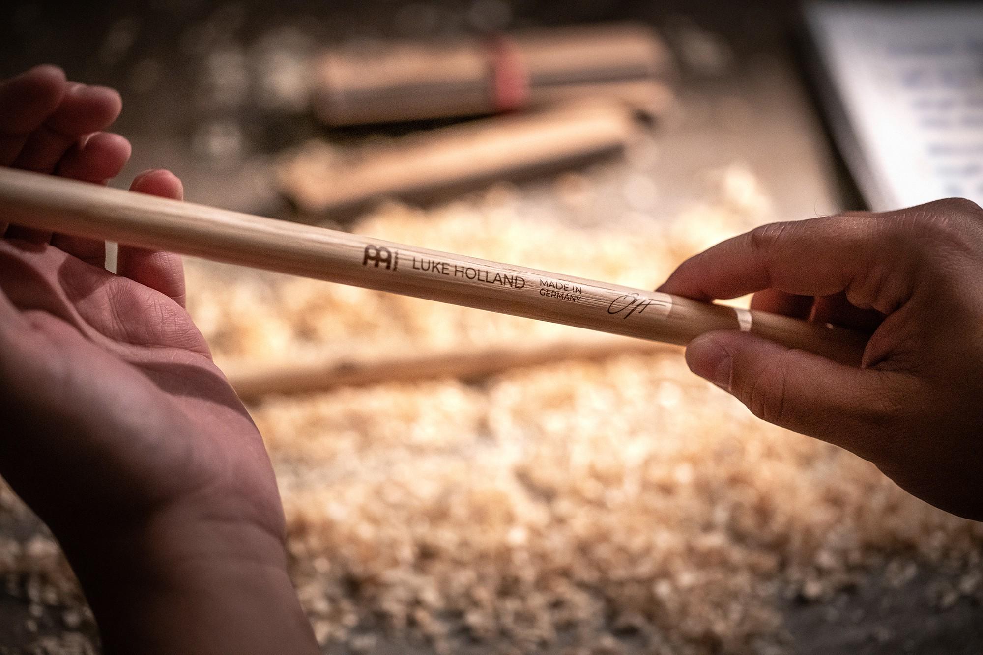 Палички барабанні Meinl SB600 Luke Holland American Hickory (128463) - фото 24 Палички барабанні Meinl SB600 Luke Holland American Hickory (128463) - фото 24