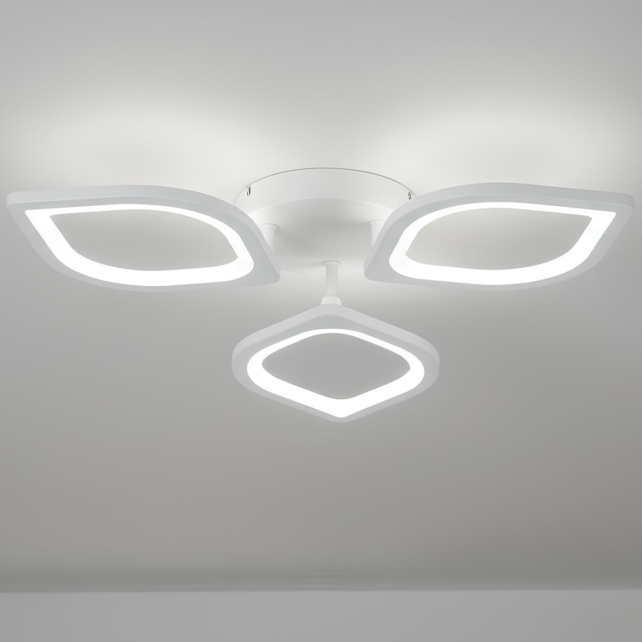 Люстра светодиодная Valeso 60W с металлическим каркасом 3000-6500K с пультом Белый (G 2713/3 WT)