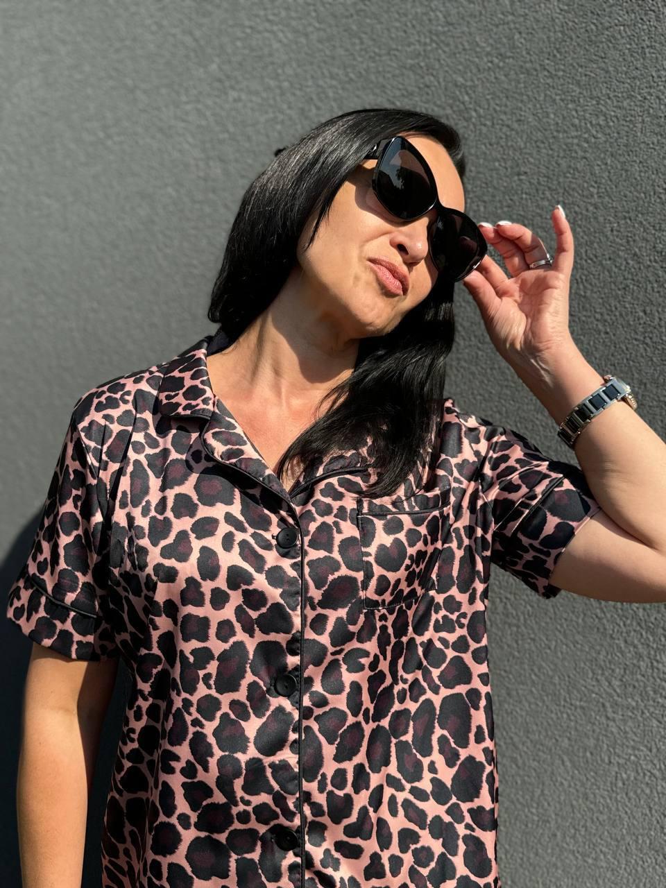 Пижама женская сатин XS/S Леопардовый (Д-mur-satin-pizham-001) - фото 2 Пижама женская сатин XS/S Леопардовый (Д-mur-satin-pizham-001) - фото 2