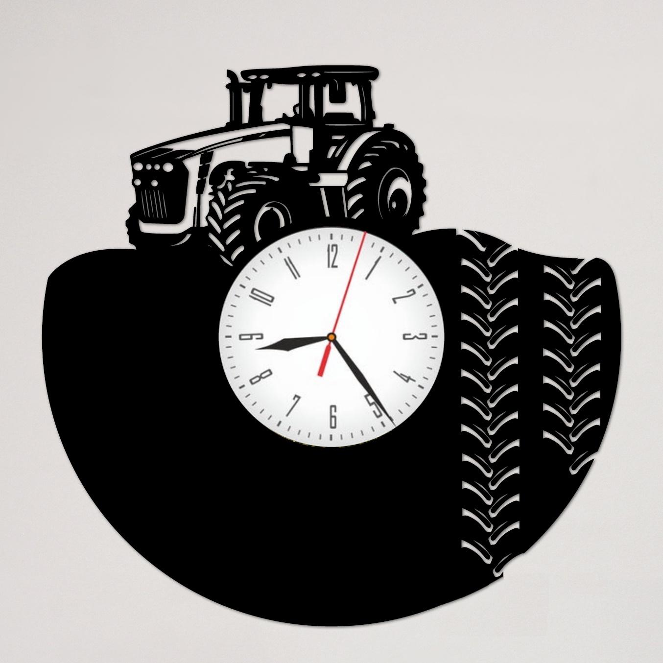 Часы настенные Трактор 2235 из виниловой пластинки