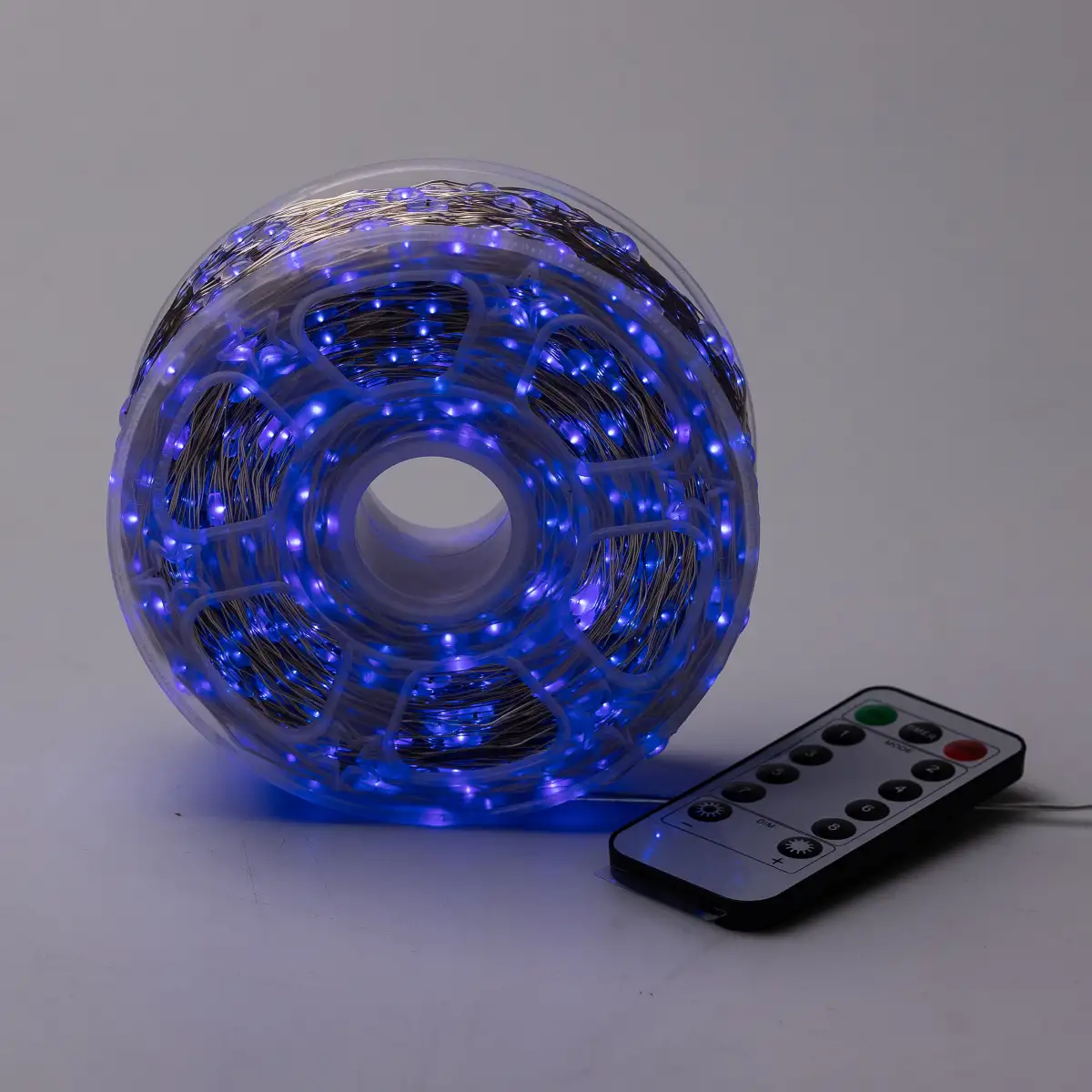 Гирлянда нить GarlandoPro 2000L200MWBL Роса 2000 LED 200 м с пультом от сети Синий (118-107-2000L200MWBL) - фото 1 Гирлянда нить GarlandoPro 2000L200MWBL Роса 2000 LED 200 м с пультом от сети Синий (118-107-2000L200MWBL) - фото 1