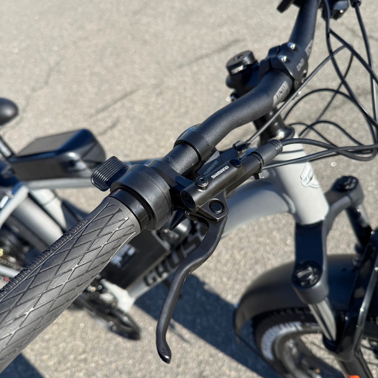 Велосипед с Е-комплектом Crossover на гидравлике Shimano с вилкой RST Guide 26х4,0" 48 В 1200 Вт MXUS 15 Ah до 45 км запас хода дисплей LSD-10 - фото 4 Велосипед с Е-комплектом Crossover на гидравлике Shimano с вилкой RST Guide 26х4,0" 48 В 1200 Вт MXUS 15 Ah до 45 км запас хода дисплей LSD-10 - фото 4