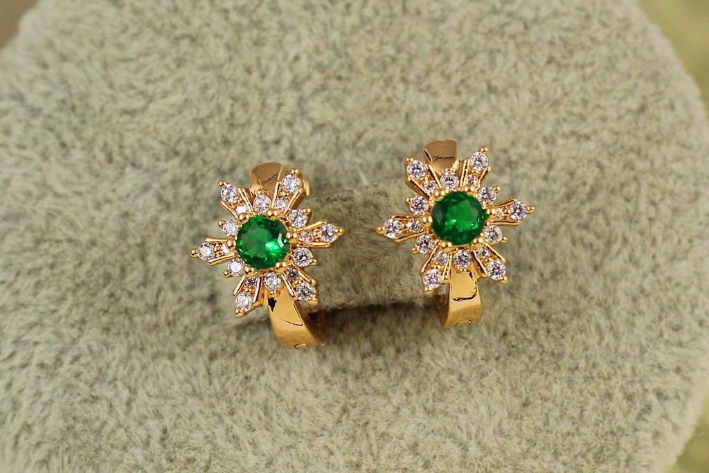 Серьги детские Xuping Jewelry Снежинка с зеленым камнем 1,2 см Золотистый (31804798)