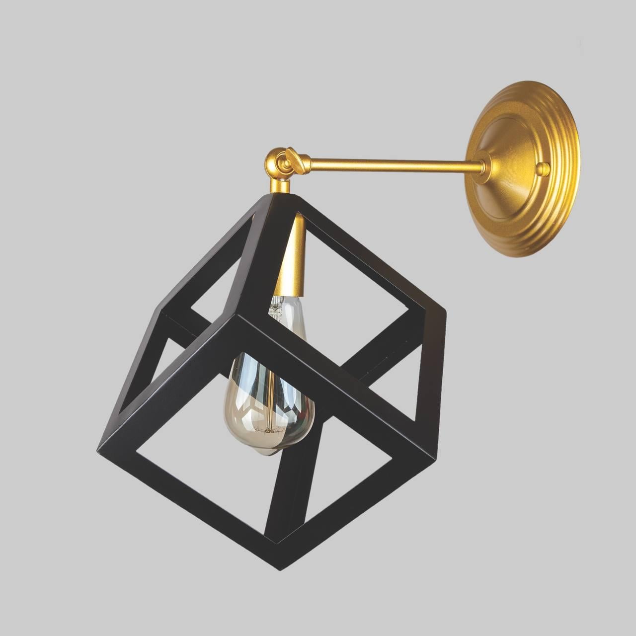 Бра Кубик на золотом основании Черный (07-W136F-1 GD+BK)