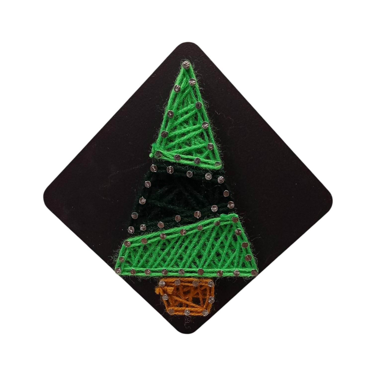 Набір для творчості стринг-арт Ялинка чорний фон 100х100 мм (30728017)