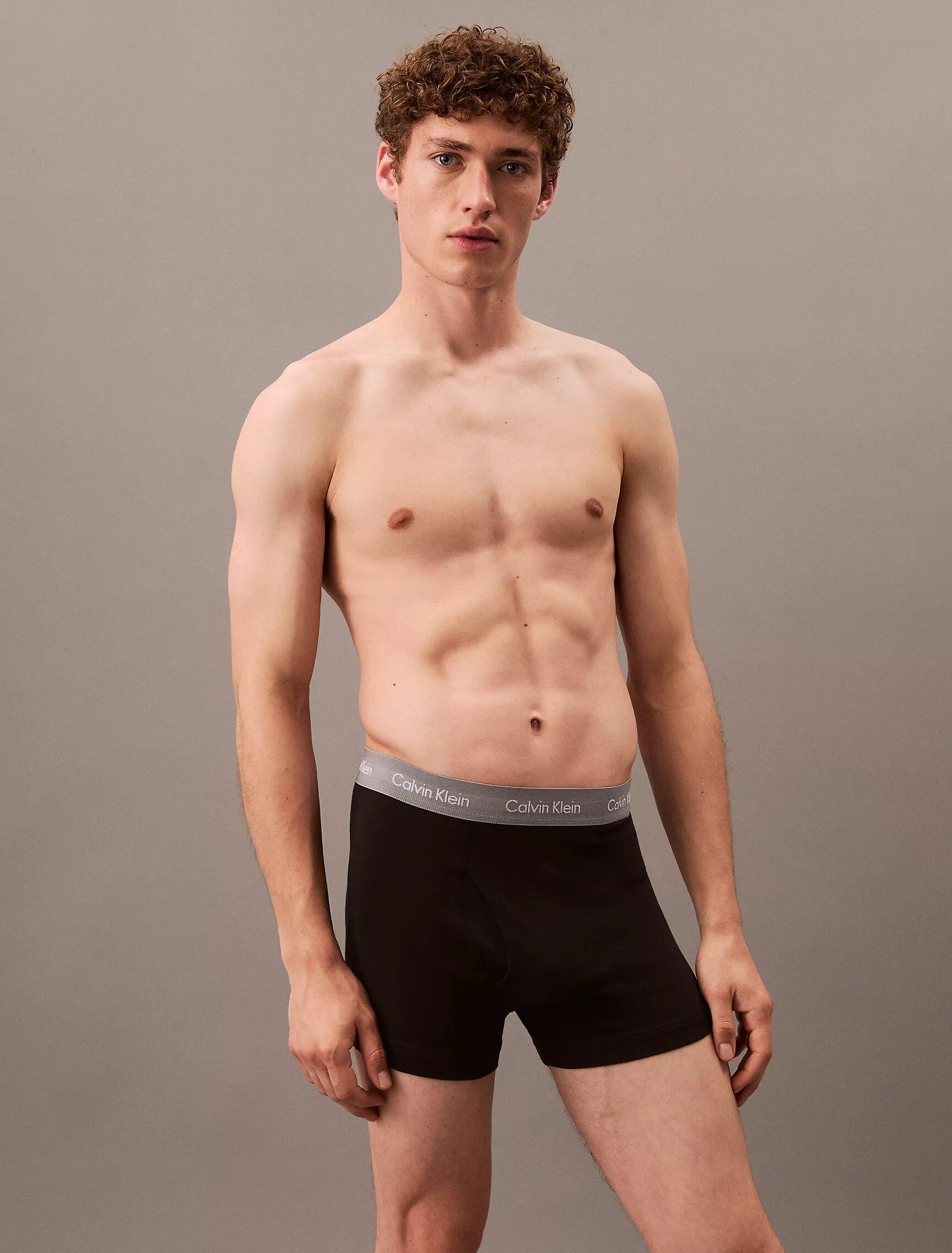 Набор трусов боксеры Calvin Klein M 5 шт. Черный (CK-111) - фото 2 Набор трусов боксеры Calvin Klein M 5 шт. Черный (CK-111) - фото 2