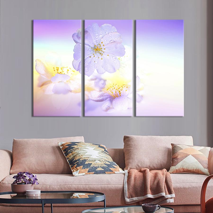Картина на холсте триптих Невесомые нежные цветы 156x100 см (955-31)