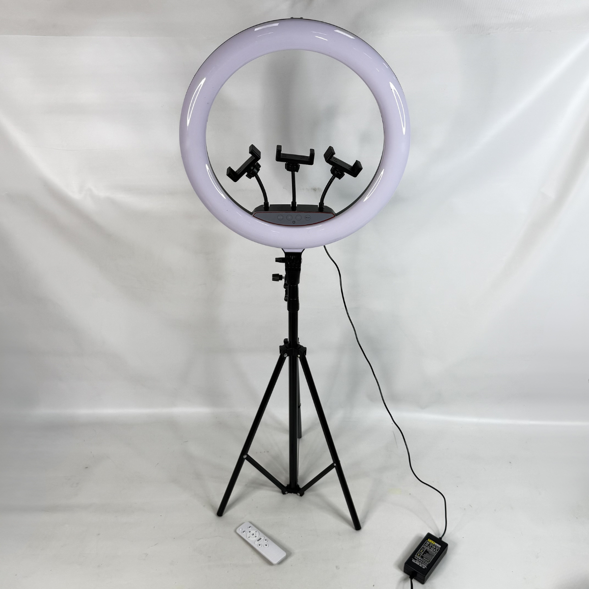 Лампа кольцевая Soft Ring Light RGB LED для селфи с держателем на 3 телефона со штативом 45 см (MJ-45T)