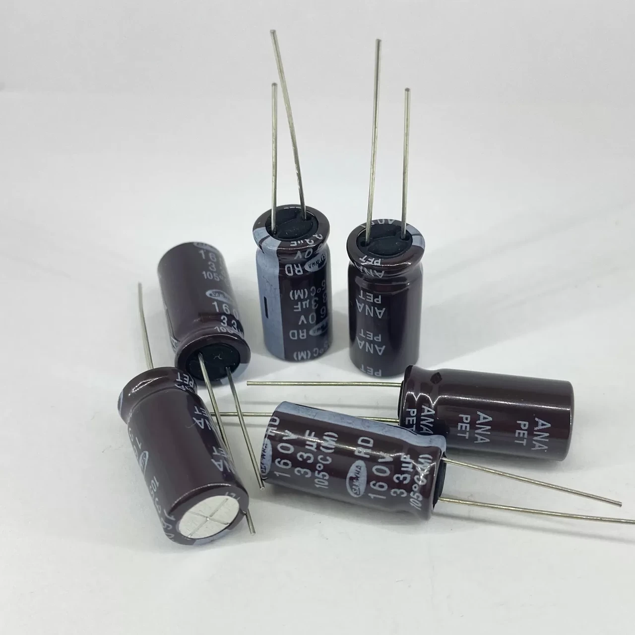 Конденсаторы электролитические SAMWHA 33 мкф 160V 10x20 мм 105 °C (1947446694)