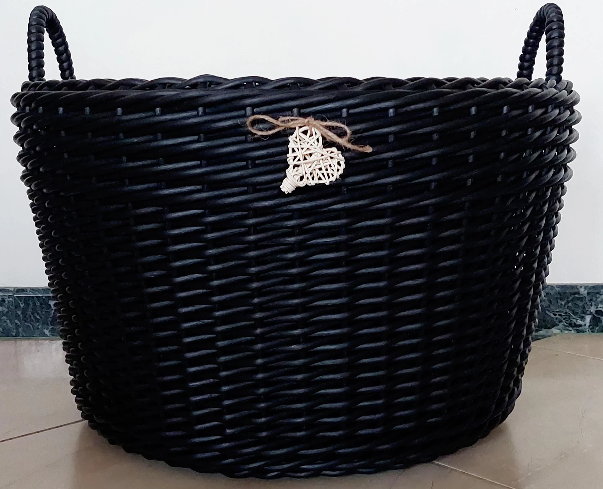 Корзина с ручками из искусственного ротанга ручной работы 90л Черный (33026) - фото 3