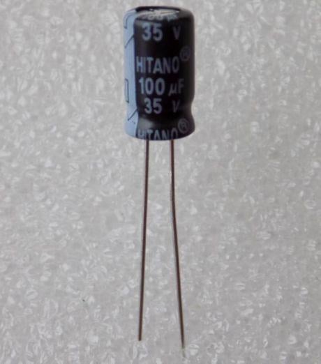 Конденсатор електролітичний 100uF 35V 105C 100 мкФ 35В 105 град/100x35x105 град HITANO 6/3x11 мм (17602)
