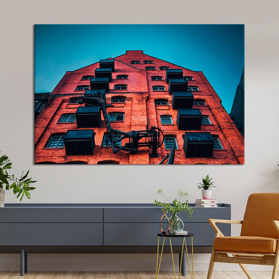 Картина город Старая красная высотка 120x80 см (A583-1)