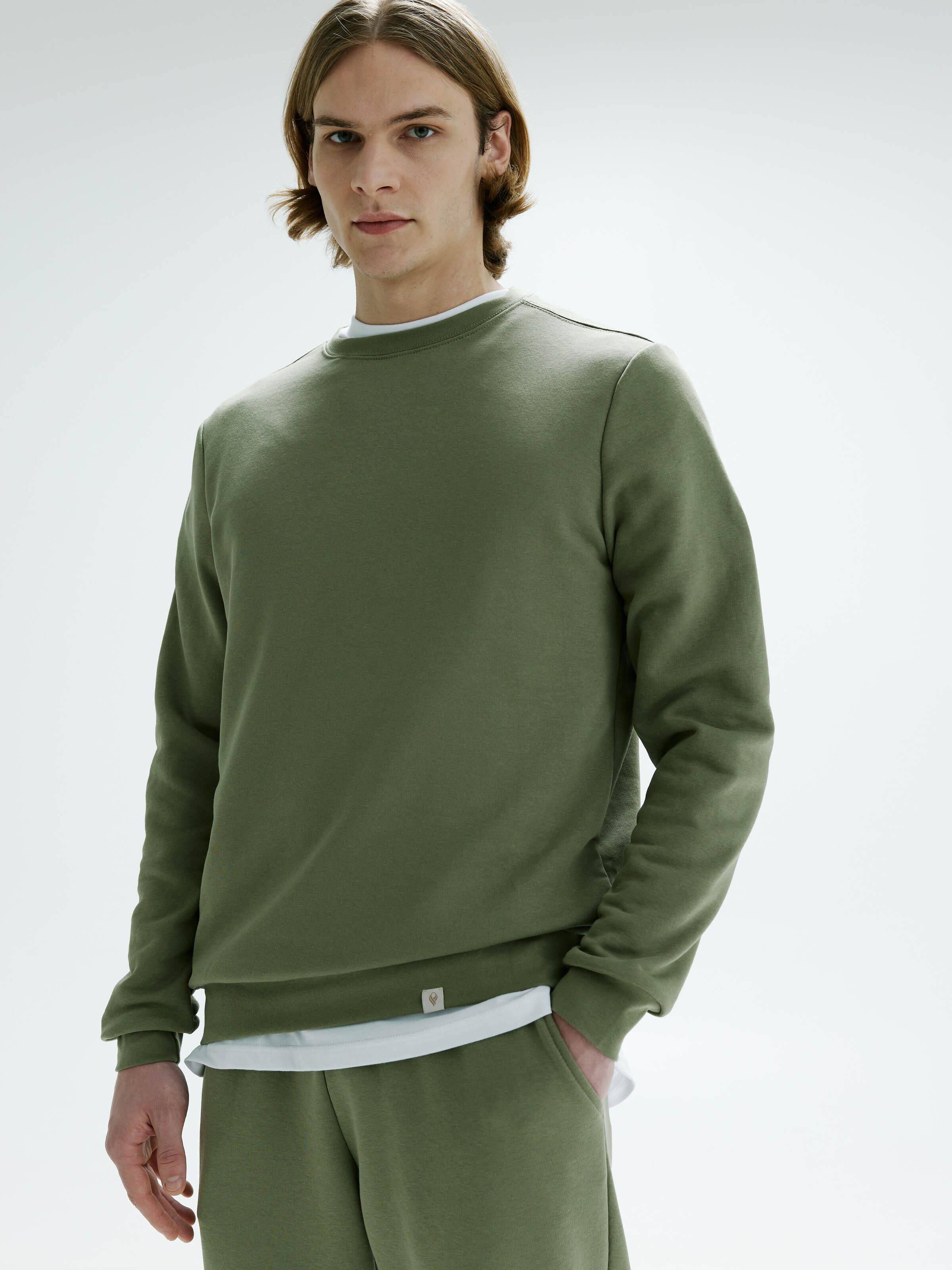 Світшот чоловічий з тринитки ROZA 210542 M Оливковий (4824005692222)