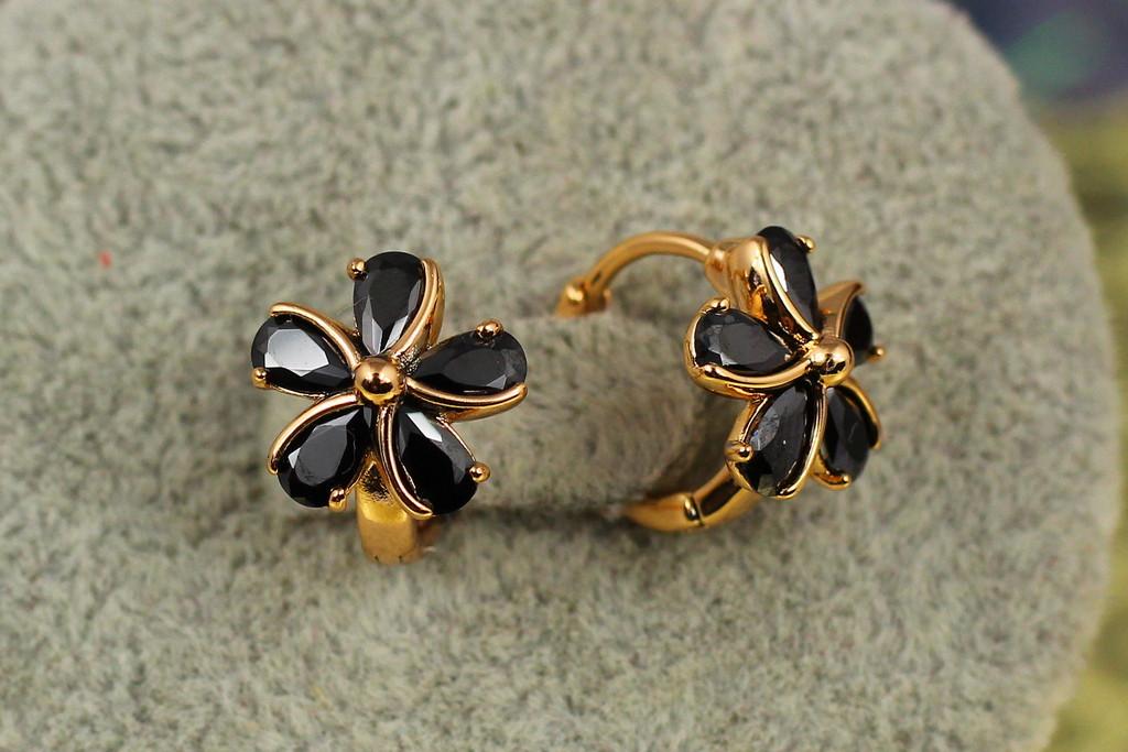 Серьги Xuping Jewelry Цветок с черными камнями 1,1 см Золотистый