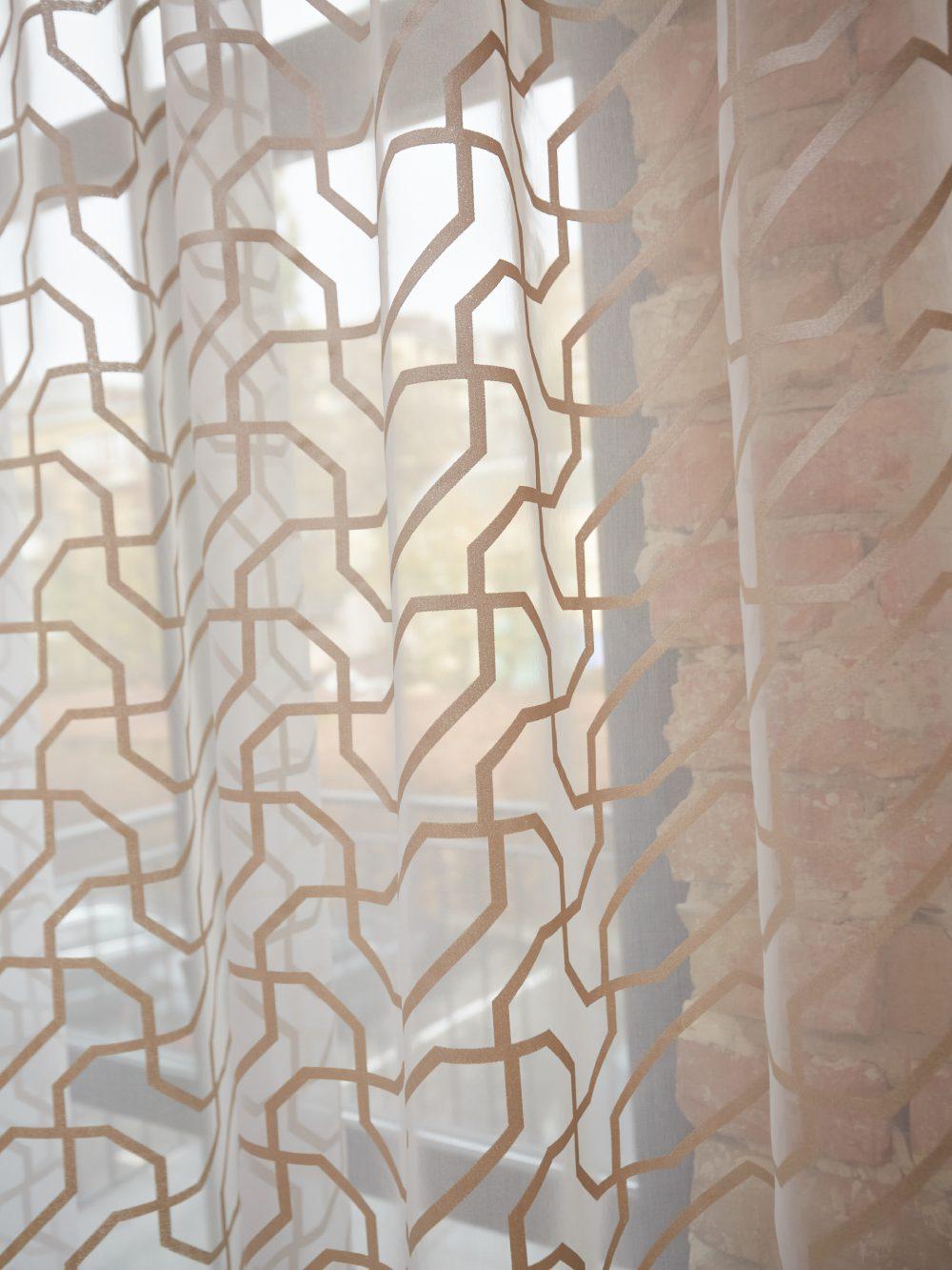 Гардини органзу 2,5 м 2 шт. Молочний (000105477) - фото 2 Гардини органзу 2,5 м 2 шт. Молочний (000105477) - фото 2