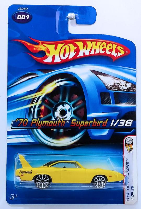 Іграшкова машинка Hot Wheels 70 Plymouth Superbird 2006 First Editions №001 Yellow (J3242-y) Іграшкова машинка Hot Wheels 70 Plymouth Superbird 2006 First Editions №001 Yellow (J3242-y)