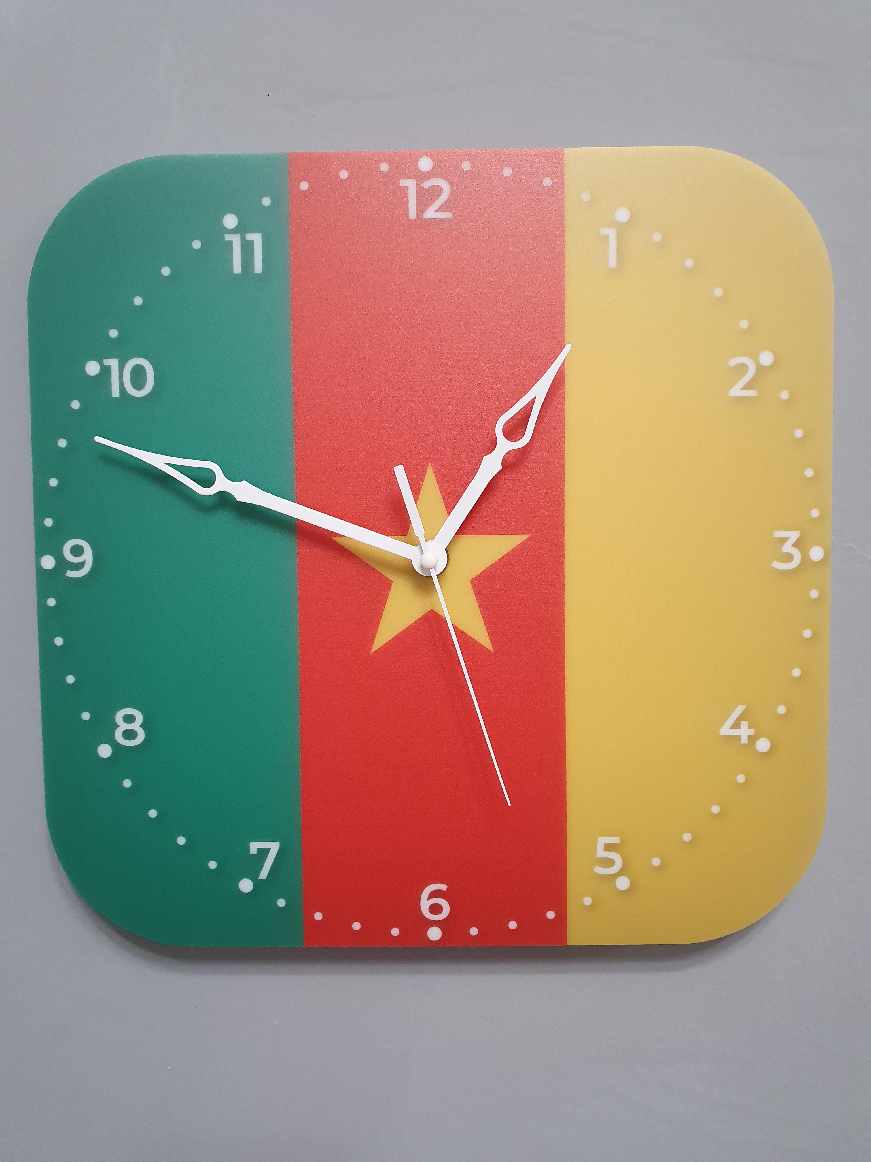 Часы настенные флаг Камеруна (3703)