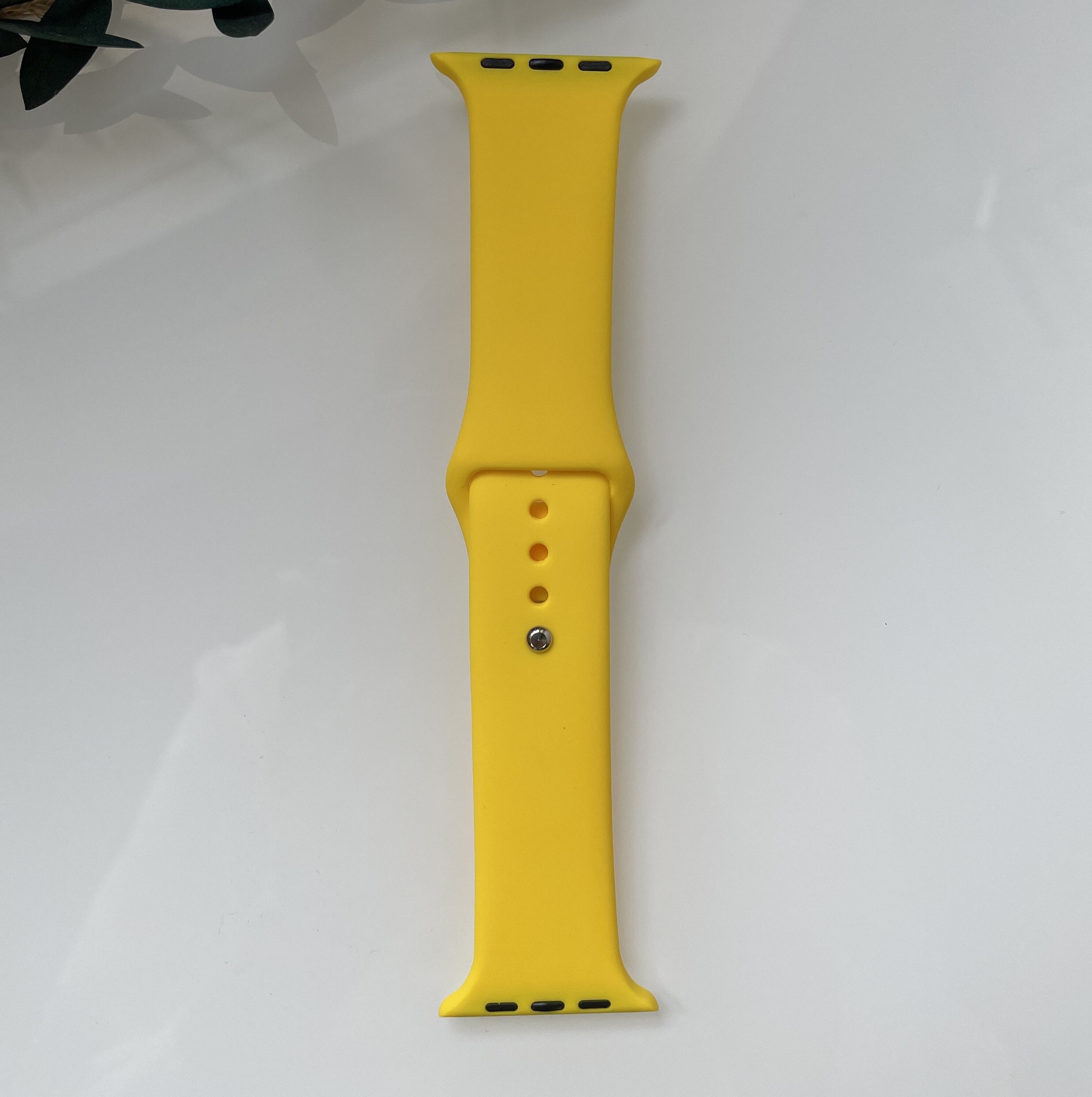 Ремінець для смарт-годинника силіконовий для Apple Watch 38/40 мм Жовтий (RW036)