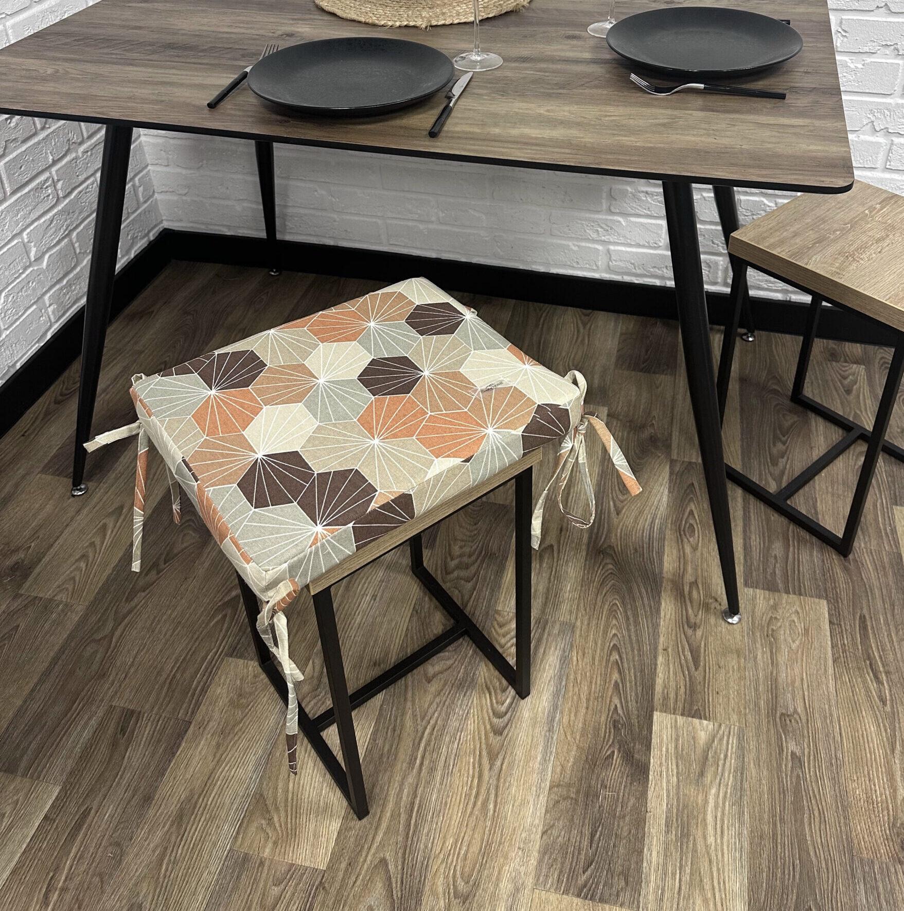 Сиденье Comfort Home Figure на стул 40х40х5 см