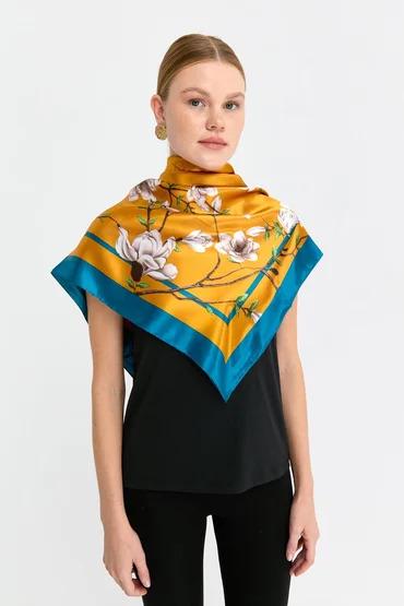 Платок шелковый Цветочный рай Mosi 90х90 см Желто-голубой - фото 3