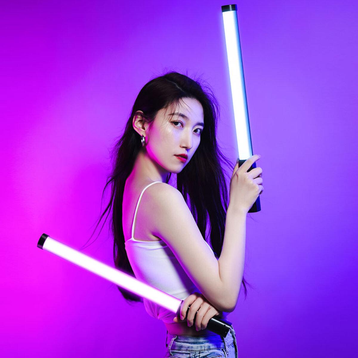 Відеосвітло бездротове Ulanzi Vijim VL119 10W R GB Light Wand 10W 2000 mAh Black (L132) - фото 5 Відеосвітло бездротове Ulanzi Vijim VL119 10W R GB Light Wand 10W 2000 mAh Black (L132) - фото 5