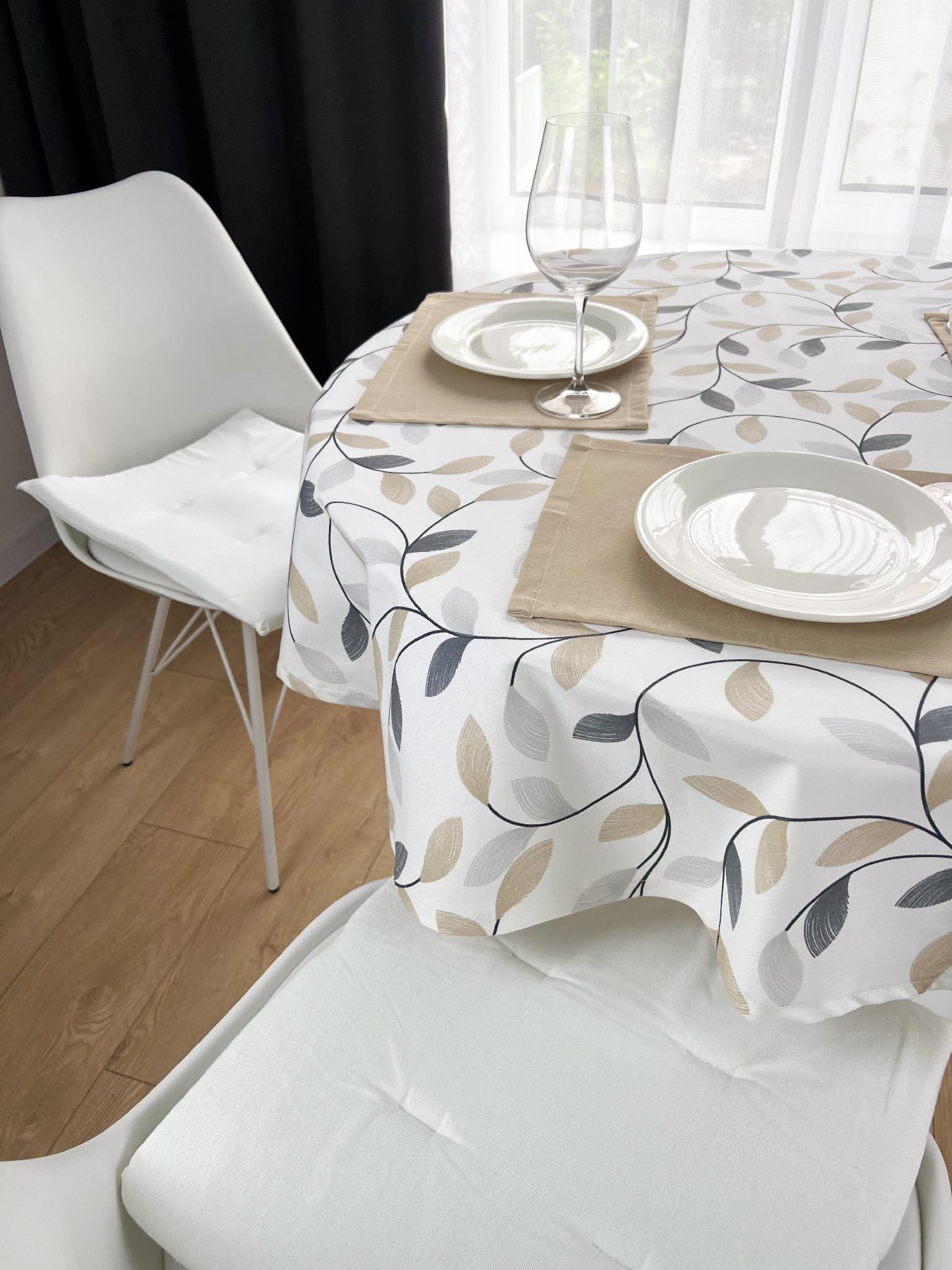 Скатерть водоотталкивающая Нежность 120x120 см (827-4)