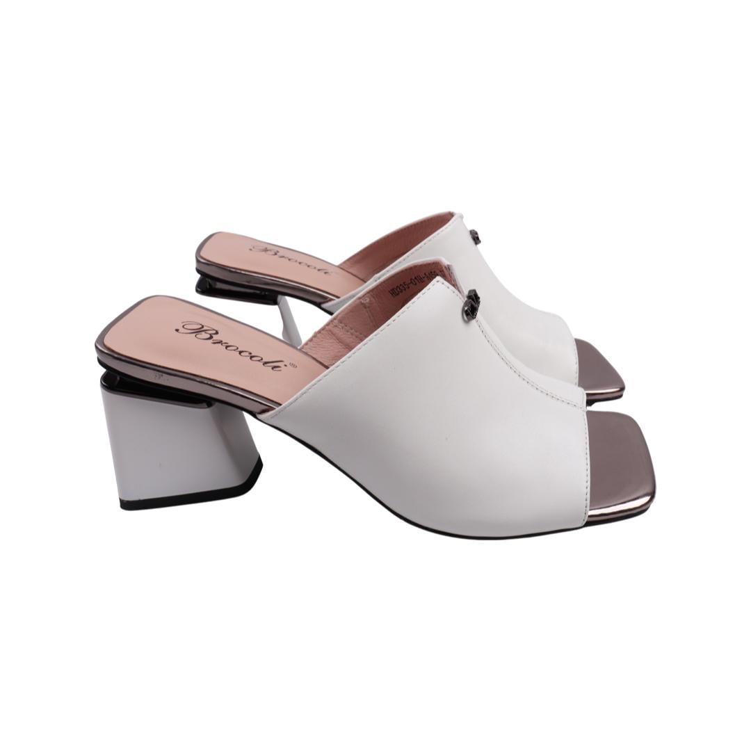 Шлепанцы женские Brocoly из кожи р. 39 Белый (409-22LSH)