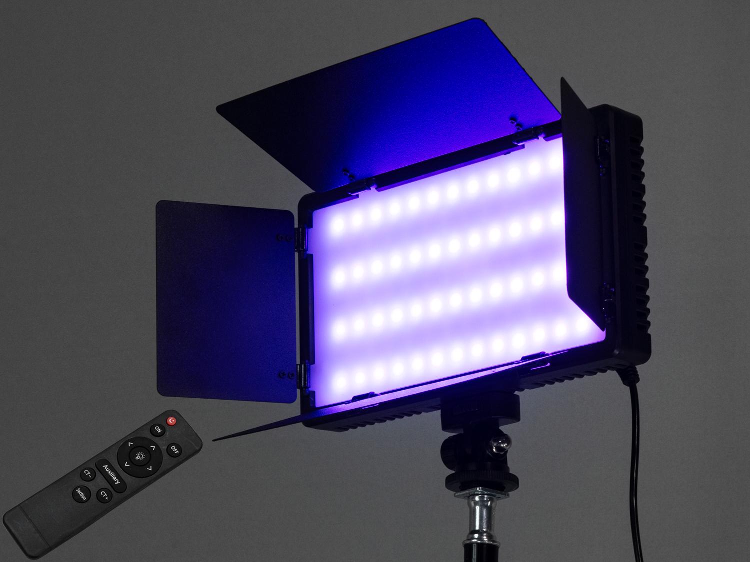 Кольцевая лампа для фото и видеосъемки RGB с пультом 15 Вт (SL-LED-600RGB)