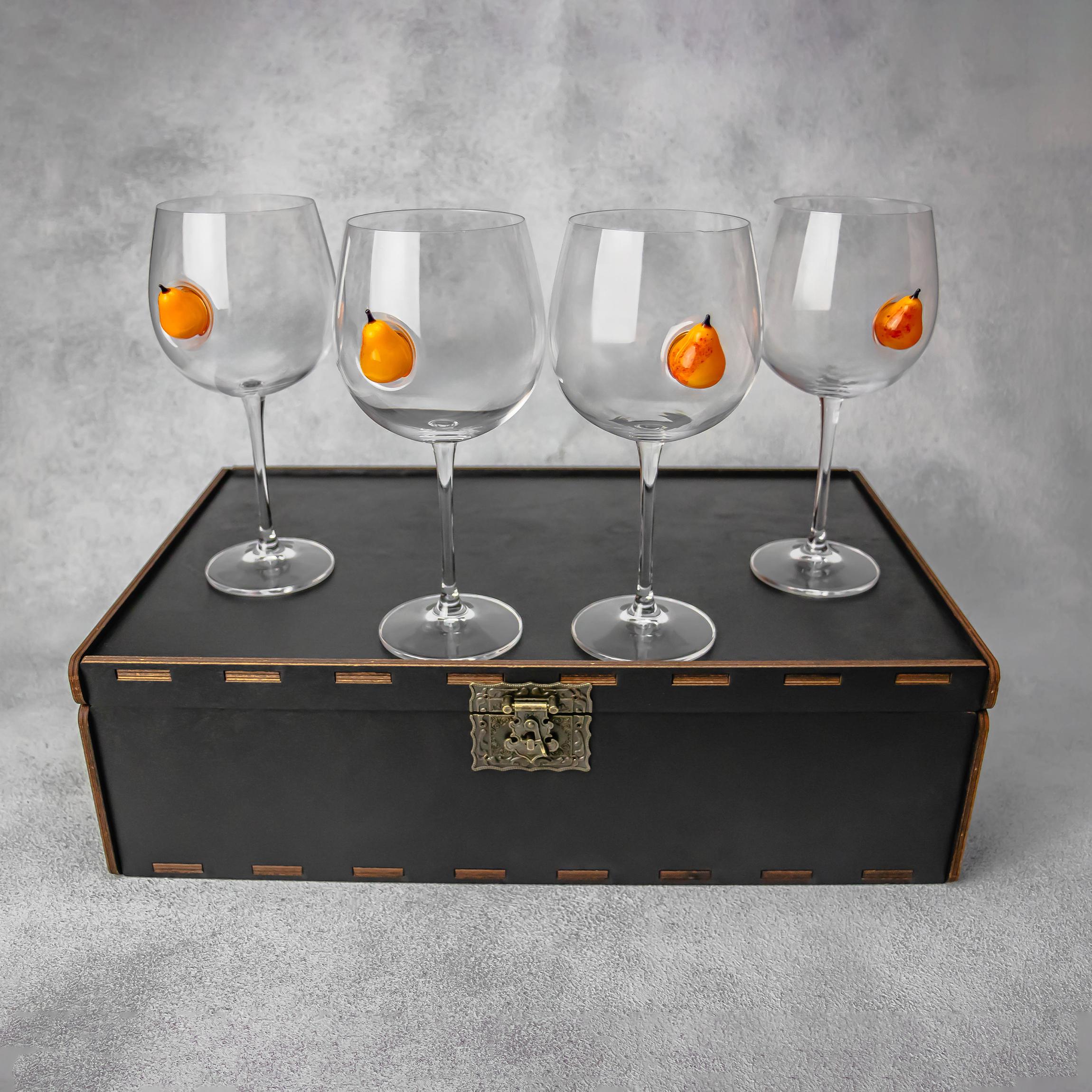 Набір на 4 Келихи коктейльні VSKLO з грушею 670 мл (31554732)