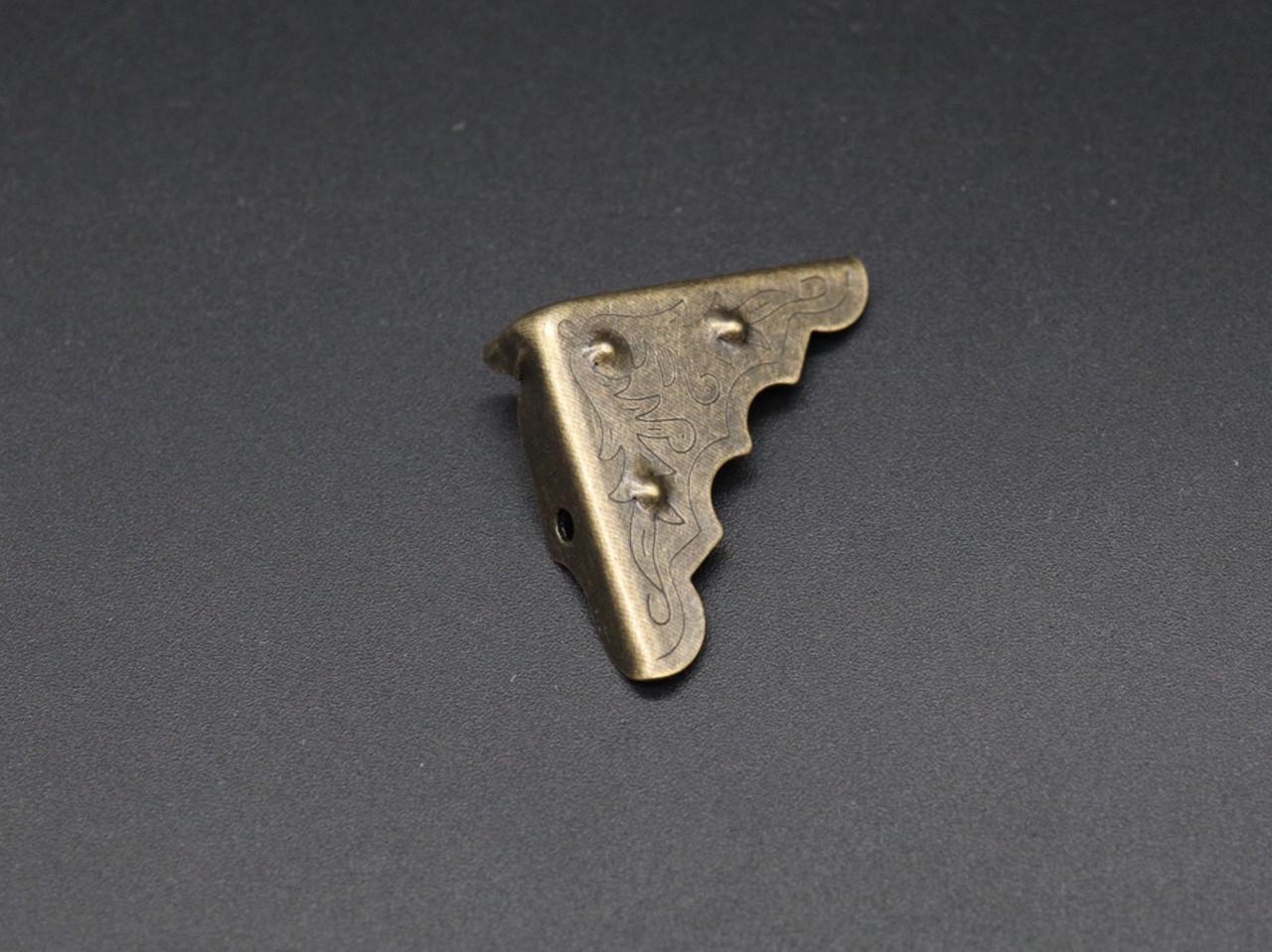 Уголок декоративный металлический 32х32х10 мм Старая латунь (89584390)