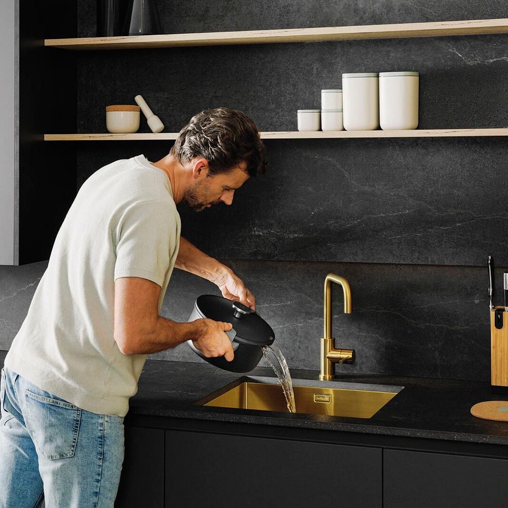 Ковш с крышкой BergHOFF LEO Phantom 2 л (3950574) - фото 5