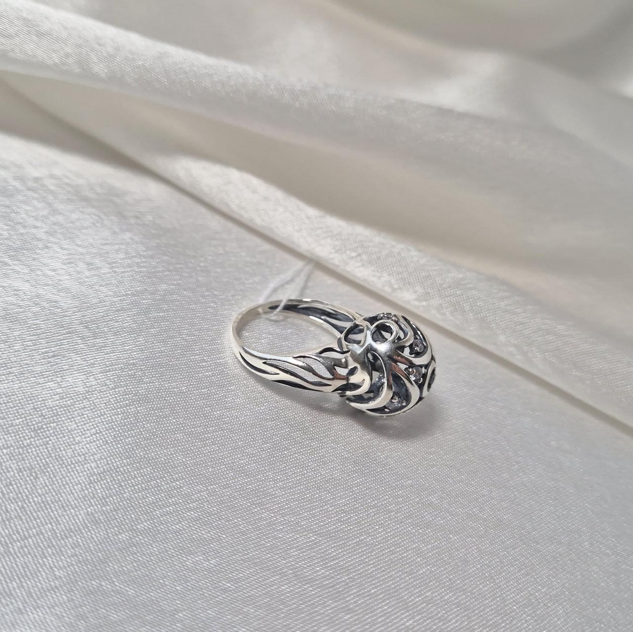 Каблучка кулька з білими каменями срібло 925 проби чорнене 4,84 г р. 18 (1771к) - фото 6 Каблучка кулька з білими каменями срібло 925 проби чорнене 4,84 г р. 18 (1771к) - фото 6