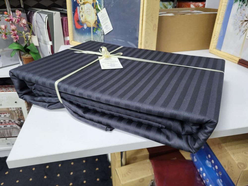 Комплект постельного белья на резинке Stripe LUX 1/1 см семейный/наволочки 50х70/70х70 см Dark Night (3911) - фото 4