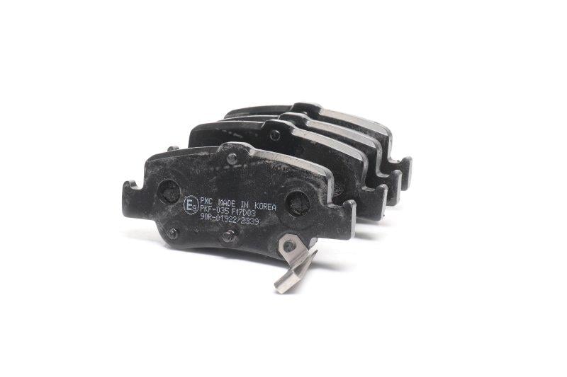 Колодки тормозные PMC PKF-035 Toyota Auris 09 задние