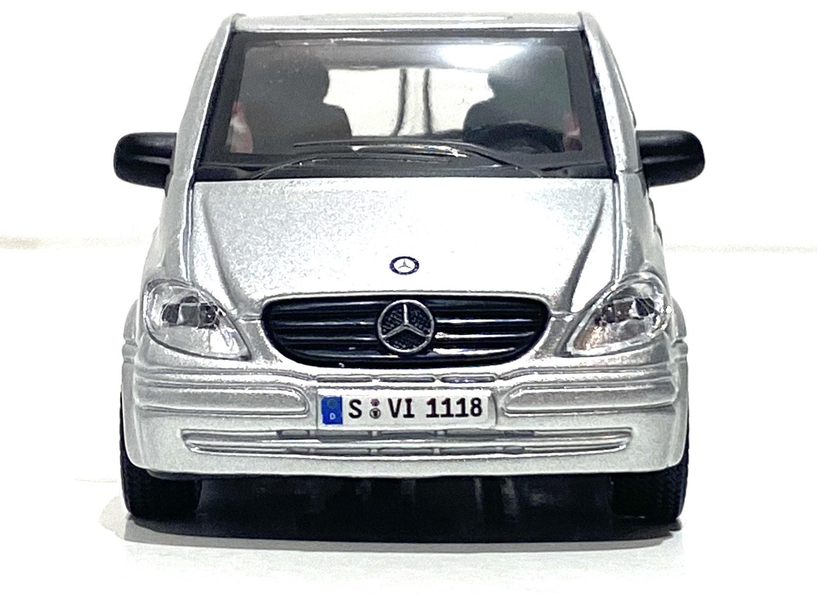 Машинка Bburago Mercedes-Benz Vito 1:32 Серый (18-43028) - фото 6